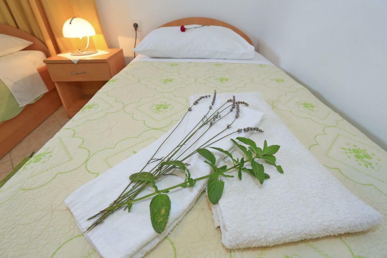Apartments Romansa 자톤 외부 사진