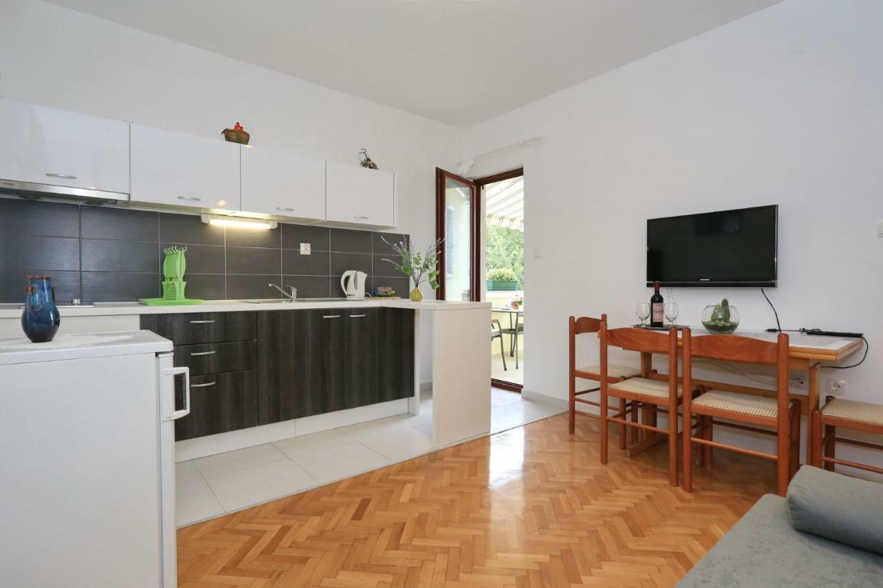 Apartments Romansa 자톤 외부 사진