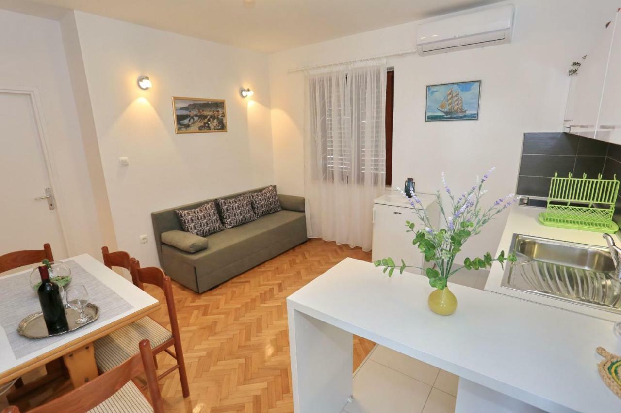 Apartments Romansa 자톤 외부 사진