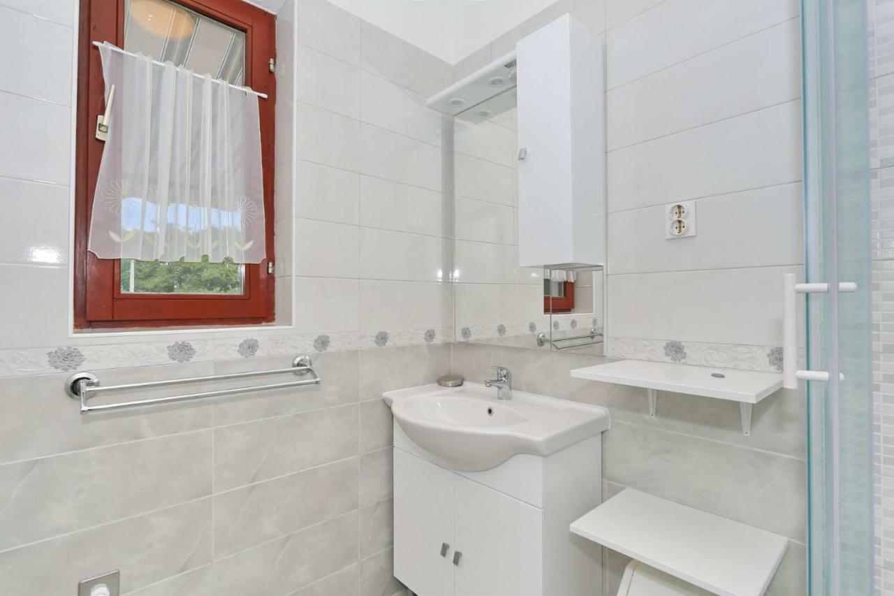 Apartments Romansa 자톤 외부 사진